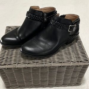 Life Stride Adriana Ankle Boot